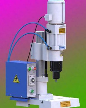液压铆接机安全操作注意事项